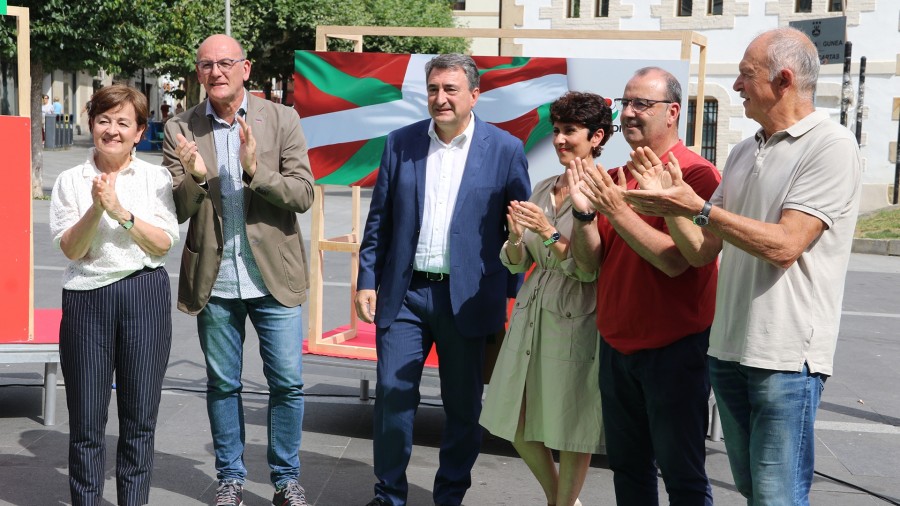 Aitor Esteban asegura en Arrasate que “solo EAJ-PNV se ha preocupado por los y las cooperativistas” Aitor Esteban asegura en Arrasate que “solo EAJ-PNV se ha preocupado por los y las cooperativistas”