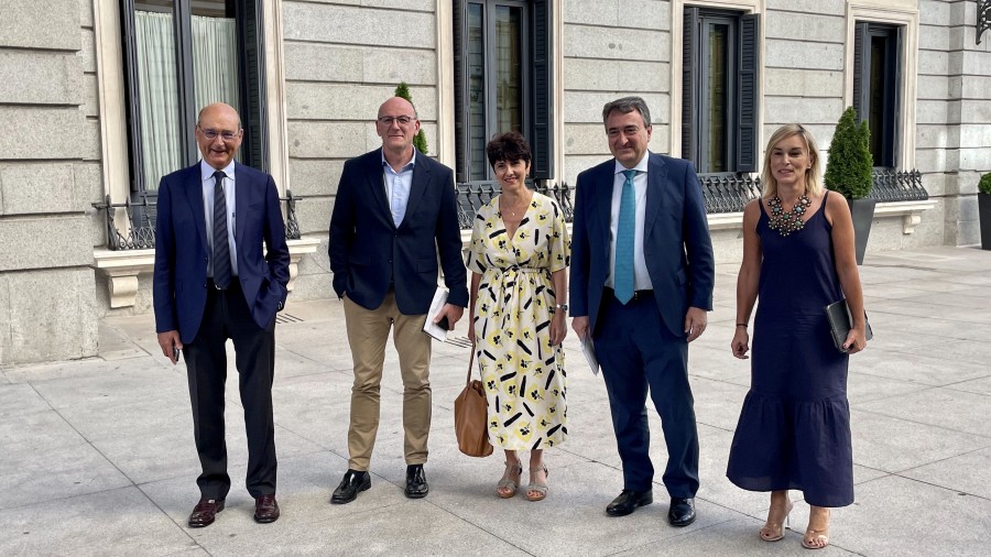 El Grupo Vasco propone garantizar la singularidad de las cooperativas vascas y recoger la prevalencia de los convenios autonómicos El Grupo Vasco propone garantizar la singularidad de las cooperativas vascas y recoger la prevalencia de los convenios autonómicos