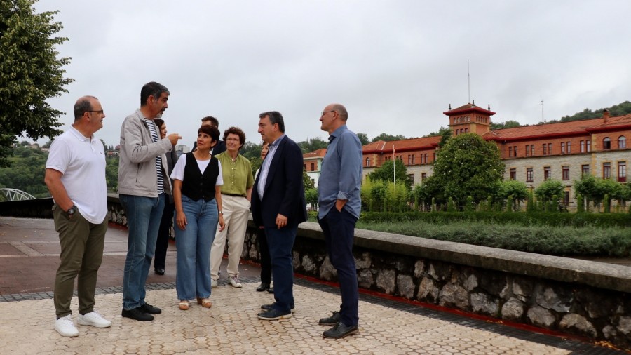 Loiolako kuartelak Donostiari saltzea erabaki izana balioetsi du EAJ-PNVk, Euskal Taldeak Espainiako gobernuarekin adostutakoa dela nabarmenduz Loiolako kuartelak Donostiari saltzea erabaki izana balioetsi du EAJ-PNVk, Euskal Taldeak Espainiako gobernuarekin adostutakoa dela nabarmenduz