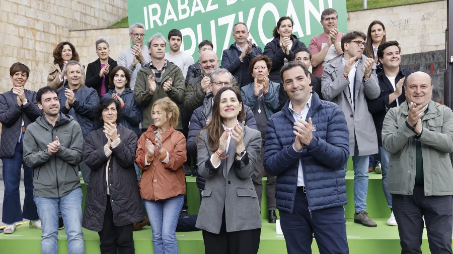 EAJ-PNV pide el voto para “seguir mejorando Euskadi” frente a “aventuras sin final feliz” como las de López en Ajuria Enea, Maroto en Gasteiz o Bildu en Gipuzkoa EAJ-PNV pide el voto para “seguir mejorando Euskadi” frente a “aventuras sin final feliz” como las de López en Ajuria Enea, Maroto en Gasteiz o Bildu en Gipuzkoa