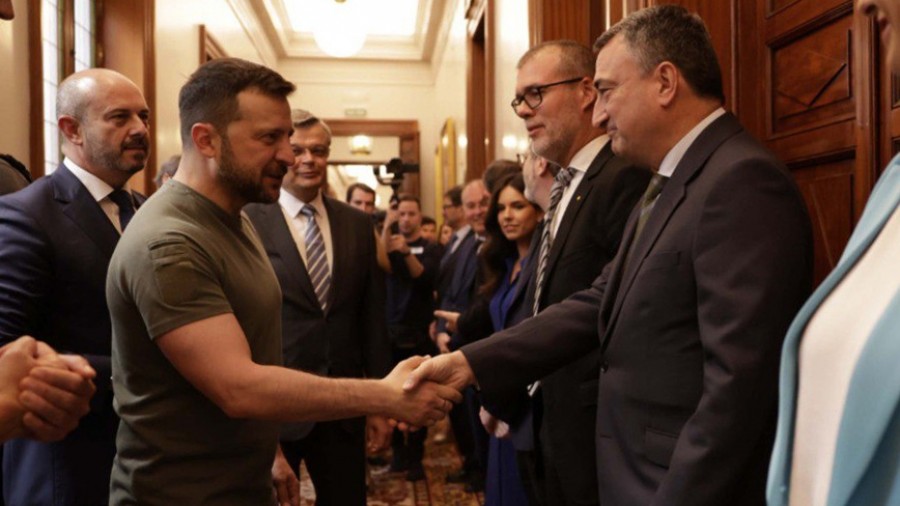 Aitor Esteban traslada a Volodímir Zelenski el “total apoyo” de EAJ-PNV a Ucrania: “Tu Pueblo lucha por todos nosotros” Aitor Esteban traslada a Volodímir Zelenski el “total apoyo” de EAJ-PNV a Ucrania: “Tu Pueblo lucha por todos nosotros”