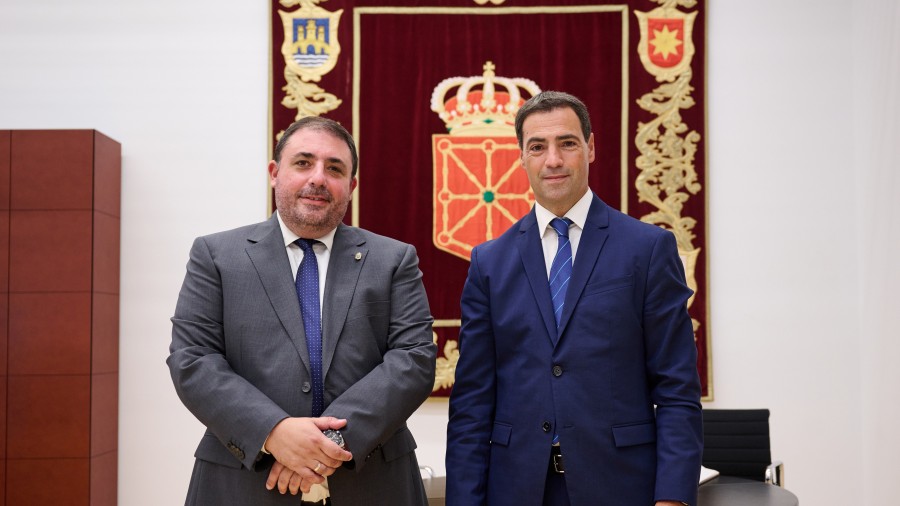 El Lehendakari Pradales visita el Parlamento de Navarra y es recibido por su Presidente, Unai Hualde El Lehendakari Pradales visita el Parlamento de Navarra y es recibido por su Presidente, Unai Hualde