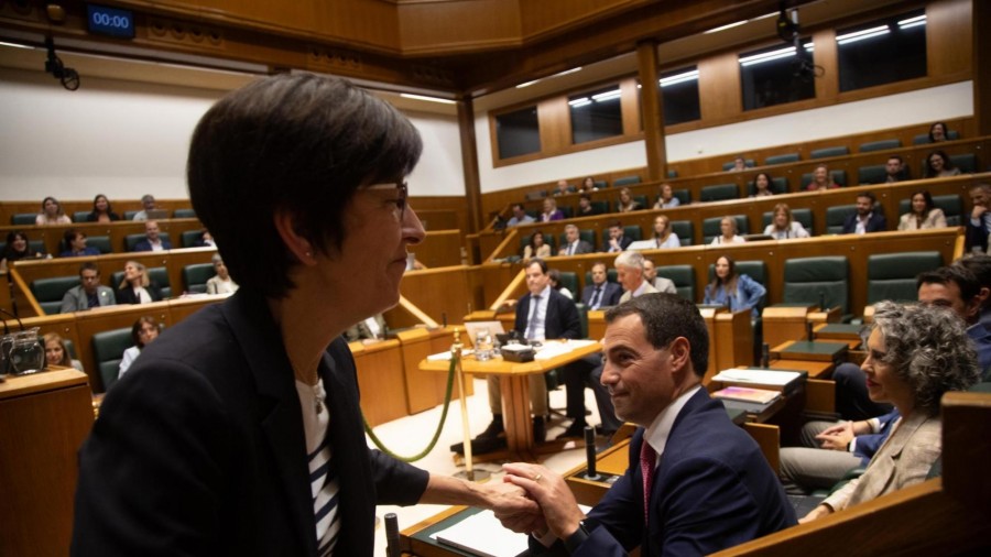 El Parlamento Vasco renueva su confianza en Estefanía Beltrán de Heredia como senadora autonómica por EAJ-PNV El Parlamento Vasco renueva su confianza en Estefanía Beltrán de Heredia como senadora autonómica por EAJ-PNV