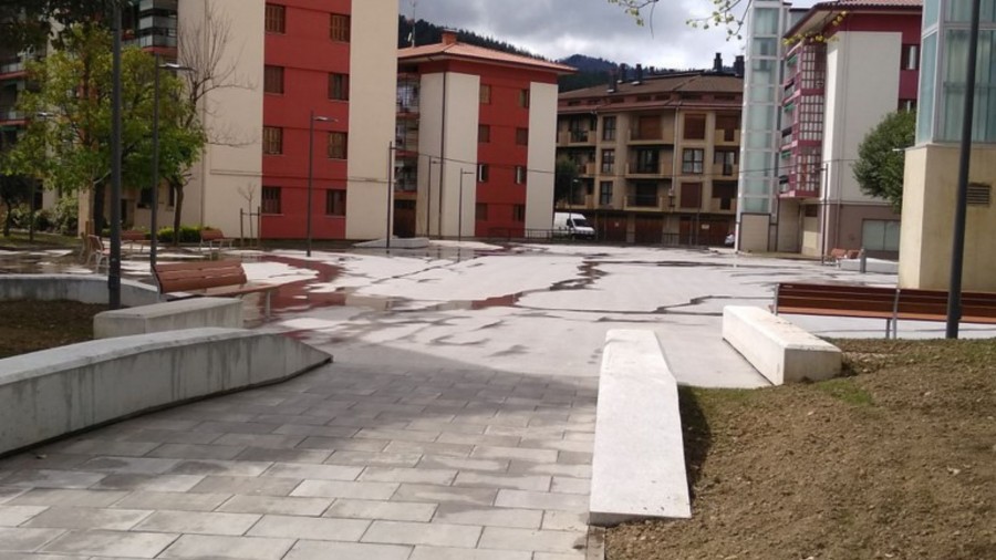 EAJ-PNV Oñatik 2024ko Aurrekontu Parte-hartzaileetan proposatutako nerabeentzako jolasak eta 'Parke Gorrixa' proiektua bateragarri egitearen aldeko apustua egiten du EAJ-PNV Oñatik 2024ko Aurrekontu Parte-hartzaileetan proposatutako nerabeentzako jolasak eta 'Parke Gorrixa' proiektua bateragarri egitearen aldeko apustua egiten du