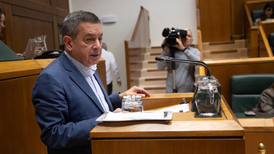 EAJ-PNV y PSE-EE apoyan el compromiso del Departamento de Seguridad de alcanzar 8.000 agentes de la Ertzaintza para el año 2027