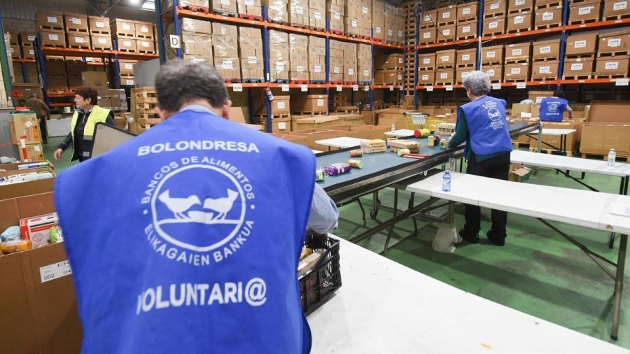 Euskal erakundeek eta Euskadiko Elikagaien Bankuek koordinatuko dute produktuen bidalketa Valentziara Euskal erakundeek eta Euskadiko Elikagaien Bankuek koordinatuko dute produktuen bidalketa Valentziara