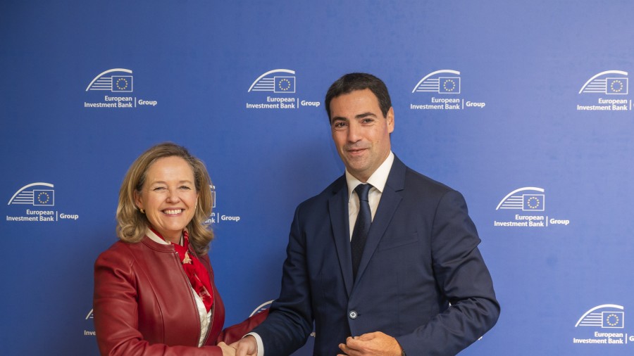 Pradales Lehendakaria Luxenburgoko Europako Inbertsio Bankuko presidentearekin bildu da Pradales Lehendakaria Luxenburgoko Europako Inbertsio Bankuko presidentearekin bildu da