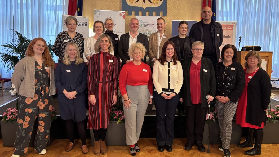 Gipuzkoako bakardadearen kontrako Hariak estrategia “eredu inspiratzaile” gisa aitortu du Vienan Interreg Europa Korale programak Gipuzkoako bakardadearen kontrako Hariak estrategia “eredu inspiratzaile” gisa aitortu du Vienan Interreg Europa Korale programak