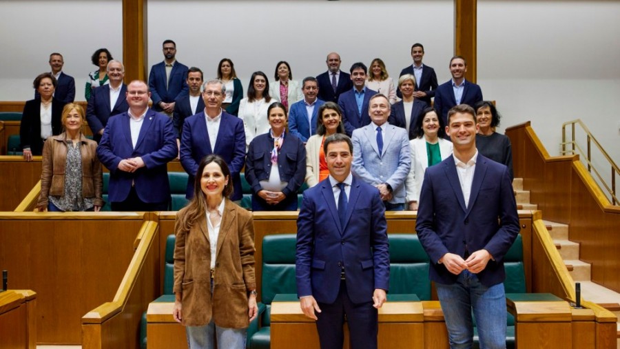 EAJ-PNV y PSE-EE impulsan una iniciativa en el Parlamento Vasco para exigir que la UE y Ucrania participen en cualquier negociación sobre el fin de la invasión EAJ-PNV y PSE-EE impulsan una iniciativa en el Parlamento Vasco para exigir que la UE y Ucrania participen en cualquier negociación sobre el fin de la invasión