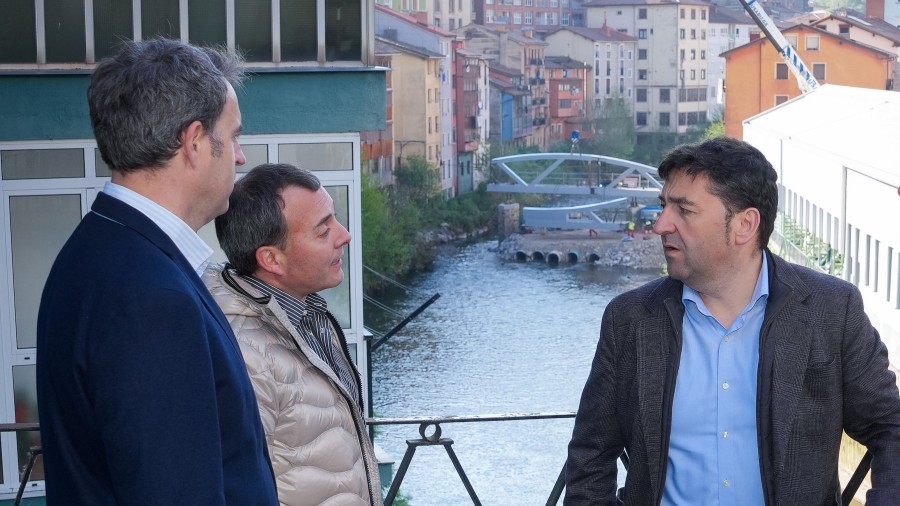 Soraluzeko Gabolats zubi berriaren obrak erritmo onean ari dira aurrera egiten