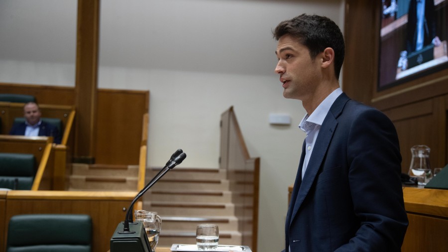 EAJ-PNV celebra el amplio apoyo alcanzado en el Parlamento Vasco para defender la transferencia de la homologación de títulos extranjeros a Euskadi EAJ-PNV celebra el amplio apoyo alcanzado en el Parlamento Vasco para defender la transferencia de la homologación de títulos extranjeros a Euskadi