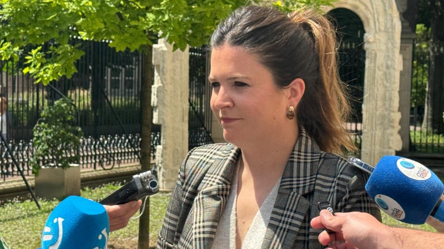 EAJ-PNVk irmo gaitzetsi du Ayusok euskararekiko erakutsi duen “errespetu falta”: “Argi dago PPri bost axola diola euskal hiritargoak” EAJ-PNVk irmo gaitzetsi du Ayusok euskararekiko erakutsi duen “errespetu falta”: “Argi dago PPri bost axola diola euskal hiritargoak”