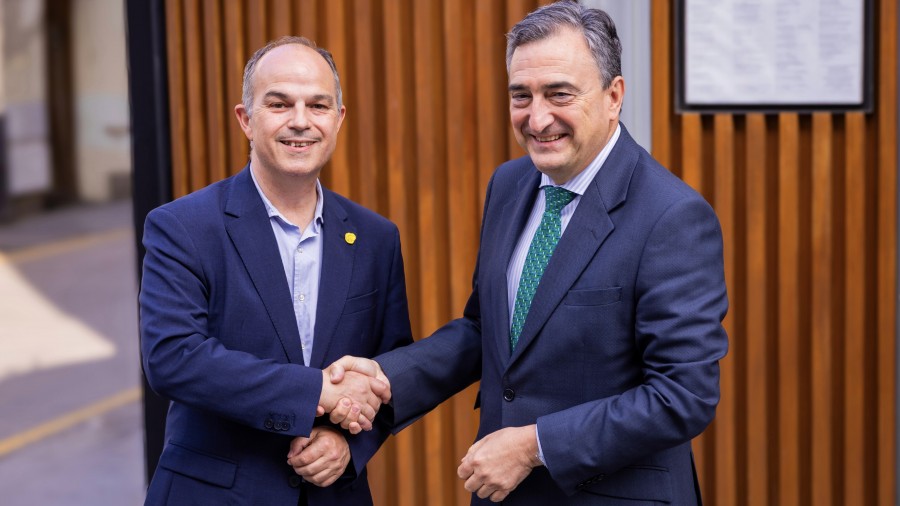Aitor Esteban eta Jordi Turull Bartzelonan batzartu dira 