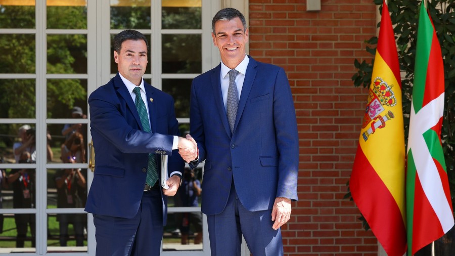 El Gobierno Vasco gestionará las prestaciones no contributivas de la Seguridad Social y del Seguro Escolar El Gobierno Vasco gestionará las prestaciones no contributivas de la Seguridad Social y del Seguro Escolar