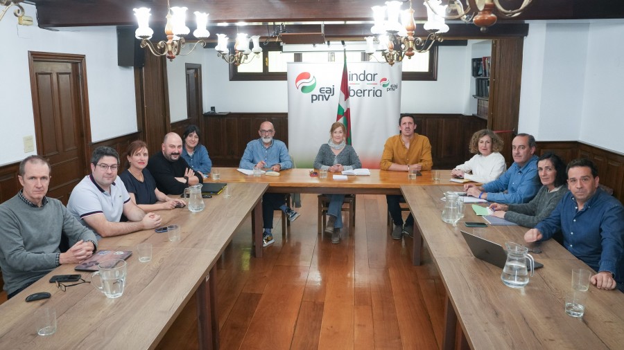 “Culpar a la Ertzaintza, como han hecho la alcaldesa de Azpeitia y EH Bildu, avala el recurso a la violencia”