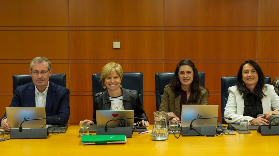 Euskadi impulsa un nuevo modelo industrial basado en la cooperación y en el apoyo a los proyectos transformadores Euskadi impulsa un nuevo modelo industrial basado en la cooperación y en el apoyo a los proyectos transformadores