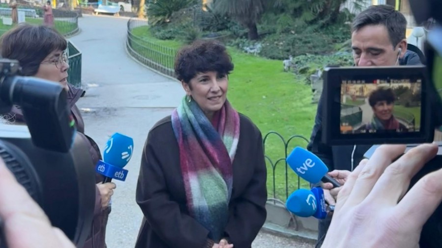 Vaquero reprocha a Felipe VI que ensalce la Transición cuando quedan Vaquero reprocha a Felipe VI que ensalce la Transición cuando quedan