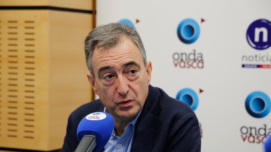 Aitor Estebanek ohartarazi du Aitor Estebanek ohartarazi du