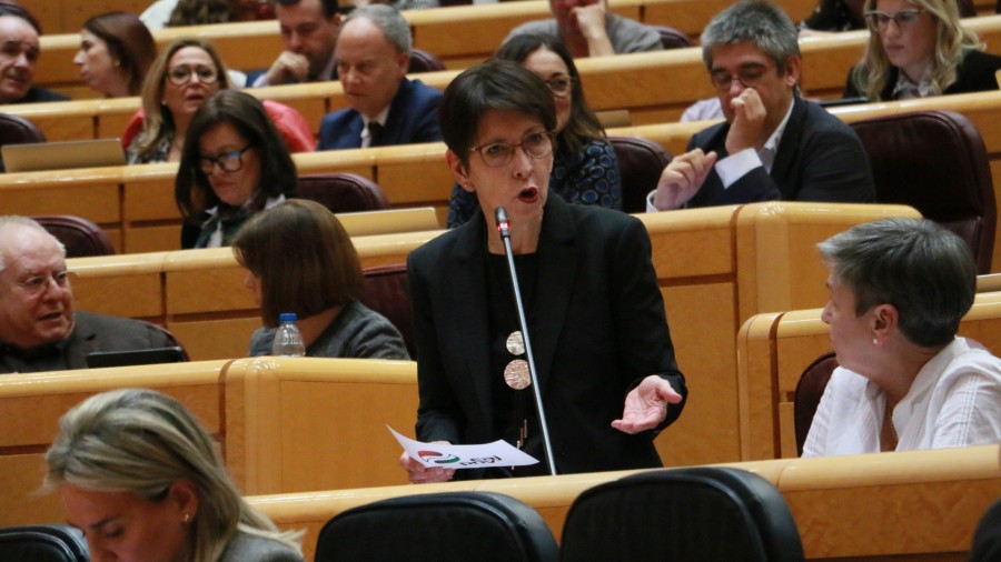 Beltrán de Herediak dermatosi nodular kutsakorragatiko nahitaezko txertaketa Euskadi osora zabaltzea eskatu dio Planasi