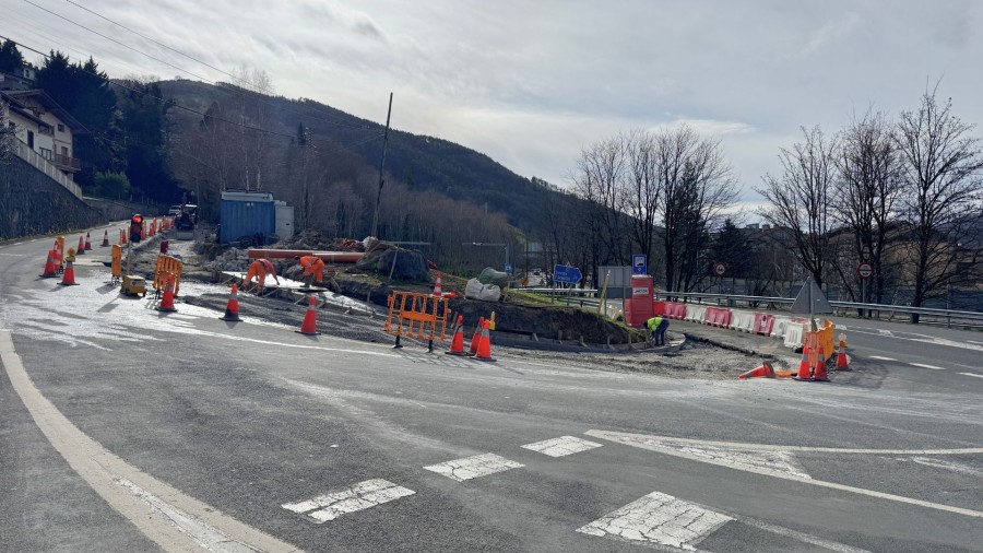 La renovación de la carretera de Amasa avanza gracias al impulso de la Diputación Foral de Gipuzkoa, liderada por el PNV La renovación de la carretera de Amasa avanza gracias al impulso de la Diputación Foral de Gipuzkoa, liderada por el PNV