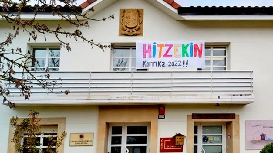 EAJ-PNVk Barrundiako Eskola Txikiko jantokiko obrak gelditu izana salatu du
