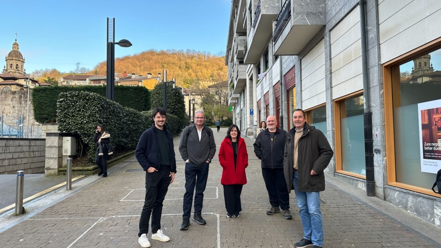 EAJ-PNVk, udal gobernuaren jarrera itxiaren aurrean, Novedades eraikin berriko garajeen sarbiderako alternatiba aurkeztu du EAJ-PNVk, udal gobernuaren jarrera itxiaren aurrean, Novedades eraikin berriko garajeen sarbiderako alternatiba aurkeztu du
