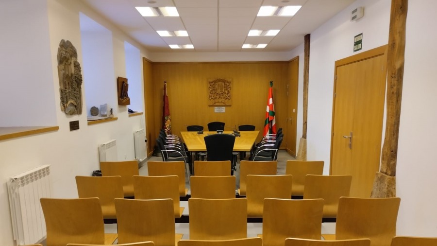 Sopuertako EAJ-PNVk EH Bilduren errespetu instituzional falta salatu du, udal batzordea egitea galarazi ostean