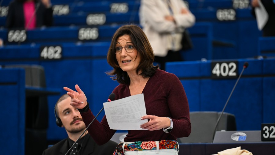 Oihane Agirregoitiak Cook Uharteekiko arrantza-protokoloa berritzeari buruz egin duen txostena babestu du Euroganberak