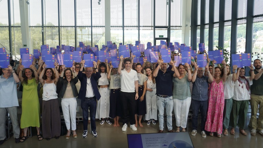 “Donostia Euskalduntzeko Urratsak” aurkeztu ditu Udalak
