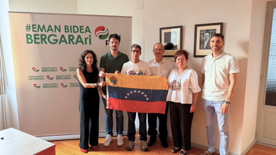 EAJ-PNV Bergara y Venezolanos en Euskadi reafirman su compromiso con la democracia, los derechos humanos y la solidaridad EAJ-PNV Bergara y Venezolanos en Euskadi reafirman su compromiso con la democracia, los derechos humanos y la solidaridad