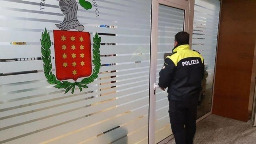 Trapagarango EAJ-PNVk Udaltzain faltak eragindako beste gorabehera bat salatu du, eta alkateari erantzukizunak eskatu dizkio