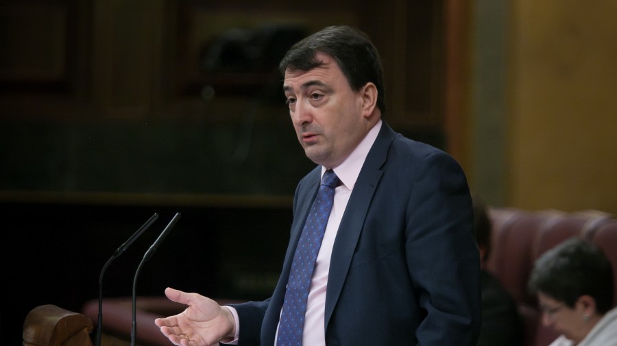 Euzko Abertzaleak taldeak lortu du Rajoy-k publikoki aitortzea Euskadin gas sektoreak izan duen garrantzia
