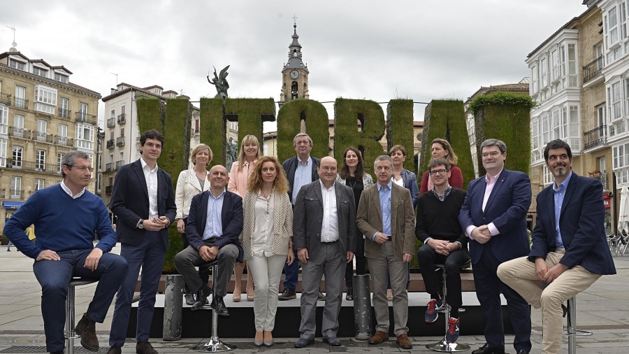 EAJ-PNV renueva su apuesta por la colaboración entre instituciones y se presenta como un equipo que “rema en la misma dirección”