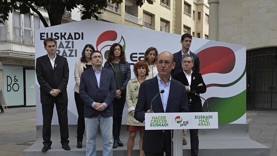 Legarda se compromete con las alavesas y los alaveses a defender los intereses, los derechos y el futuro de Araba y de Euskadi 