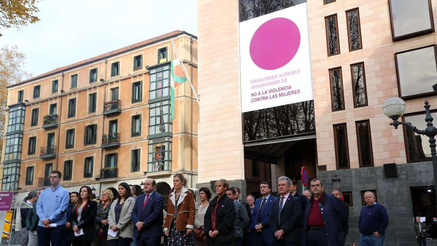 EAJ-PNV se compromete a redoblar sus esfuerzos para combatir la lacra de la violencia contra las mujeres