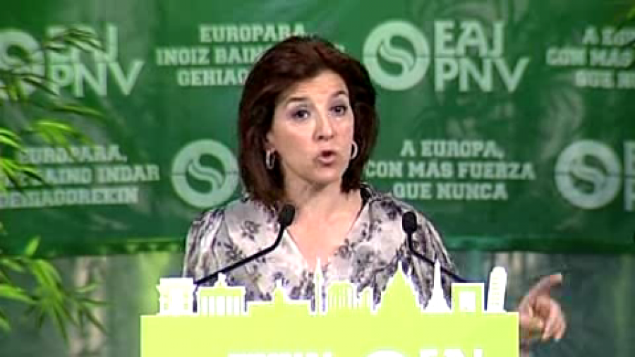 Izaskun Bilbao Bilboko Ensanche-ko merkatuan Izaskun Bilbao Bilboko Ensanche-ko merkatuan