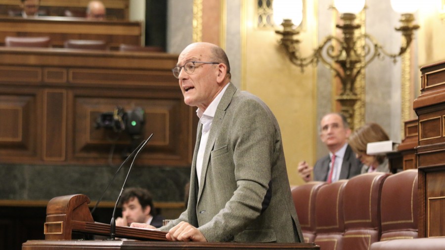 Euskal Taldeak Euskadiko abeltzaintza estentsiboa babestu beharra berretsi du, otsoen erasoekin 